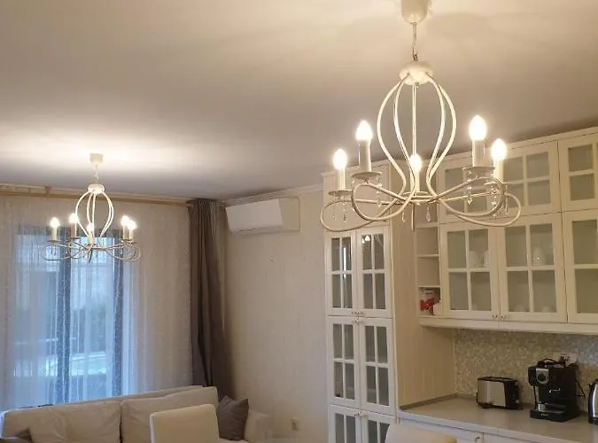 Evergreen 1 Apartment