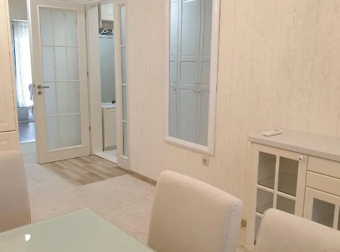 Evergreen 1 * 瓦爾納